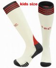 2025-2026 Liverpool Club beige kid soccer socks away